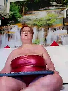 Snapshot of QueenPammy1 chatting on January 26, 2025, 5:56 am QueenPammy1 online show from January 26, 2025, 5:56 am