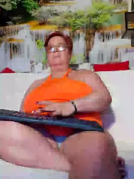 Snapshot of QueenPammy1 chatting on January 29, 2025, 3:26 pm QueenPammy1 online show from January 29, 2025, 3:26 pm