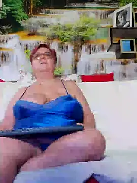 Snapshot of QueenPammy1 chatting on February 3, 2025, 10:25 am QueenPammy1 online show from February 3, 2025, 10:25 am