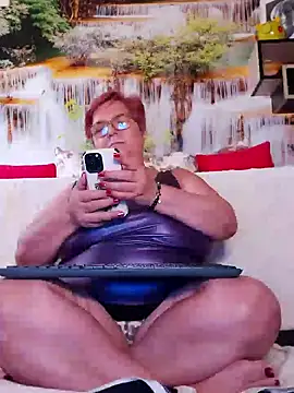 Snapshot of QueenPammy1 chatting on February 17, 2025, 1:53 pm QueenPammy1 online show from February 17, 2025, 1:53 pm