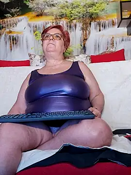 Snapshot of QueenPammy1 chatting on February 20, 2025, 3:41 pm QueenPammy1 online show from February 20, 2025, 3:41 pm