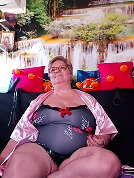 QueenPammy1 online show from October 30, 2025, 11:55 am