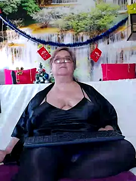 QueenPammy1 online show from December 4, 2025, 9:07 am