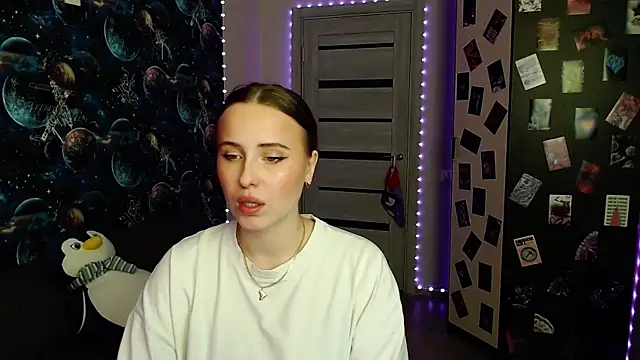 Snapshot of BarbiePieer chatting on December 23, 2025, 10:46 am BarbiePieer online show from December 23, 2025, 10:46 am