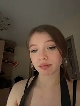 Snapshot of GinnyBlacky chatting on November 22, 2025, 9:25 pm GinnyBlacky online show from November 22, 2025, 9:25 pm