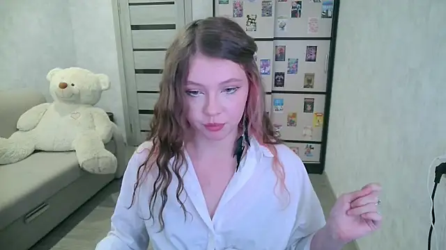 GinnyBlacky online show from August 1, 2026, 4:28 pm