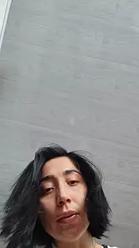 Snapshot of Elowyn chatting on January 18, 2026, 8:23 pm Elowyn online show from January 18, 2026, 8:23 pm