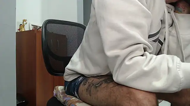 Snapshot of bigdick_monster1 chatting on September 15, 2025, 10:04 am bigdick monster1 online show from September 15, 2025, 10:04 am