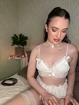 Ariana Sanderss online show from December 20, 2025, 9:00 pm