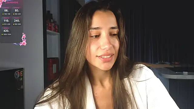 Snapshot of hot_ass_18 chatting on February 6, 2026, 11:41 pm hot ass 18 online show from February 6, 2026, 11:41 pm