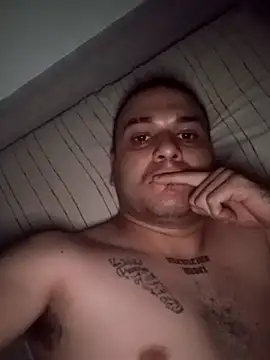 Snapshot of calfran chatting on November 19, 2025, 7:19 am calfran online show from November 19, 2025, 7:19 am