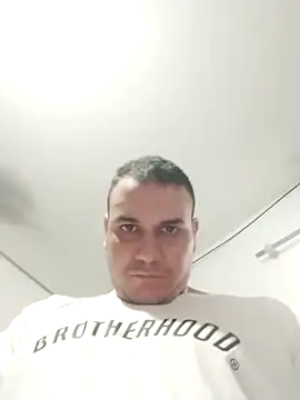 Snapshot of calfran chatting on December 14, 2025, 4:56 pm calfran online show from December 14, 2025, 4:56 pm