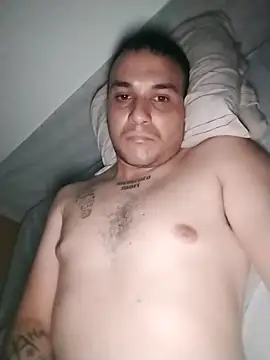 Snapshot of calfran chatting on December 23, 2025, 5:27 am calfran online show from December 23, 2025, 5:27 am