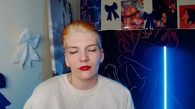 VanessaRey  online show from February 5, 2026, 2:38 am