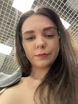 MilaBee online show from April 10, 2026, 11:15 am