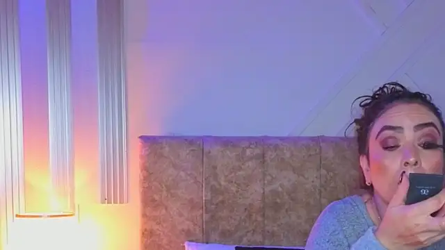 angelinarouse  online show from March 5, 2026, 2:51 am