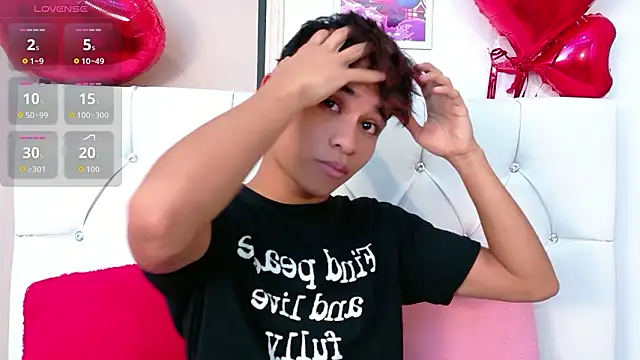 Ethan Westt online show from March 2, 2026, 9:10 pm