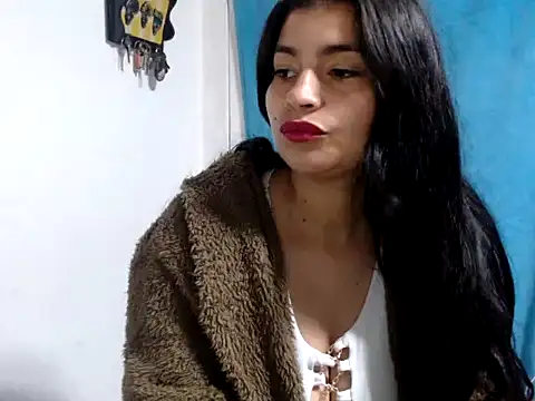 AlanaHotxx online show from November 21, 2025, 6:12 am