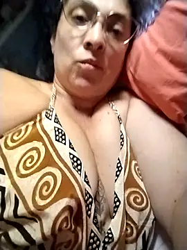 Snapshot of issa_gracce chatting on October 13, 2025, 5:57 pm issa gracce online show from October 13, 2025, 5:57 pm