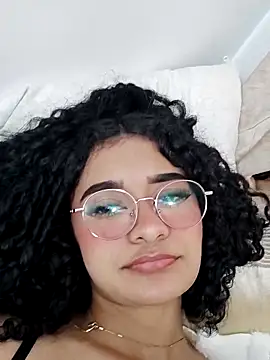 Snapshot of Yumeku_04_ chatting on December 18, 2025, 7:47 am Yumeku 04 online show from December 18, 2025, 7:47 am