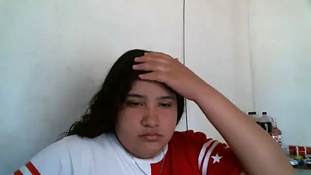 Snapshot of Valeria_Tiffany chatting on March 24, 2026, 4:56 pm Valeria Tiffany online show from March 24, 2026, 4:56 pm