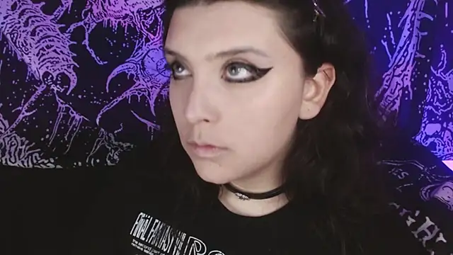 Snapshot of mikaskullcs chatting on November 19, 2025, 10:10 pm mikaskullcs online show from November 19, 2025, 10:10 pm