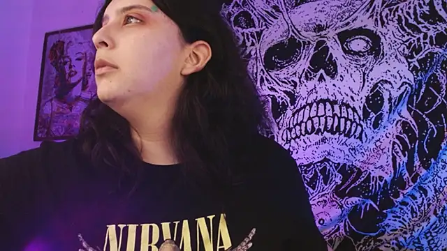 Snapshot of mikaskullcs chatting on January 13, 2026, 6:46 pm mikaskullcs online show from January 13, 2026, 6:46 pm