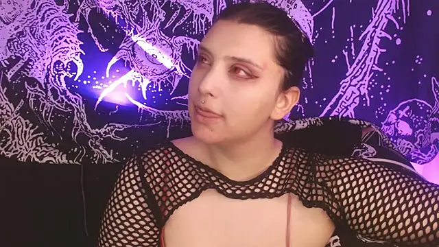 Snapshot of mikaskullcs chatting on February 9, 2026, 10:25 pm mikaskullcs online show from February 9, 2026, 10:25 pm