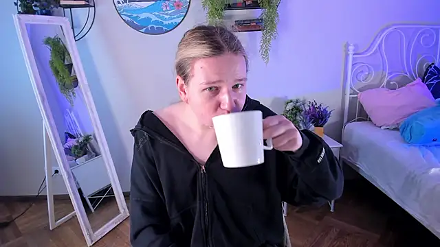 Jes Solar online show from October 12, 2025, 11:53 am