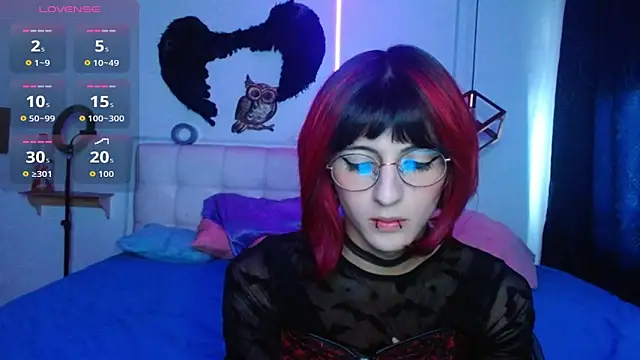 goth minerva online show from September 25, 2025, 1:59 pm