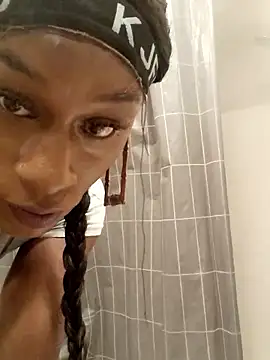 ItsBarbieBitcxxxx69 online show from October 4, 2025, 10:08 pm