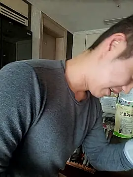 woonee827372 online show from November 22, 2025, 3:49 am