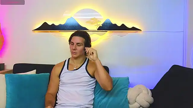 Snapshot of Almiboys chatting on September 11, 2025, 4:45 am Almiboys online show from September 11, 2025, 4:45 am