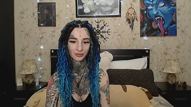 Snapshot of Velvetbat chatting on March 10, 2026, 7:02 am Velvetbat online show from March 10, 2026, 7:02 am
