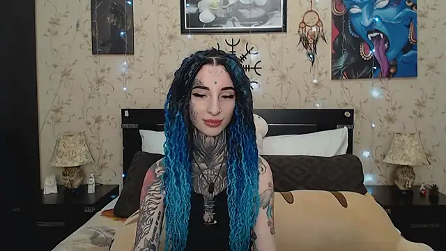 Snapshot of Velvetbat chatting on March 12, 2026, 7:03 am Velvetbat online show from March 12, 2026, 7:03 am