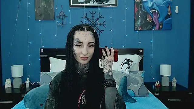 Snapshot of Velvetbat chatting on April 22, 2026, 7:11 am Velvetbat online show from April 22, 2026, 7:11 am