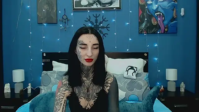 Snapshot of Velvetbat chatting on May 22, 2026, 7:04 am Velvetbat online show from May 22, 2026, 7:04 am