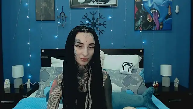 Snapshot of Velvetbat chatting on May 23, 2026, 7:02 am Velvetbat online show from May 23, 2026, 7:02 am