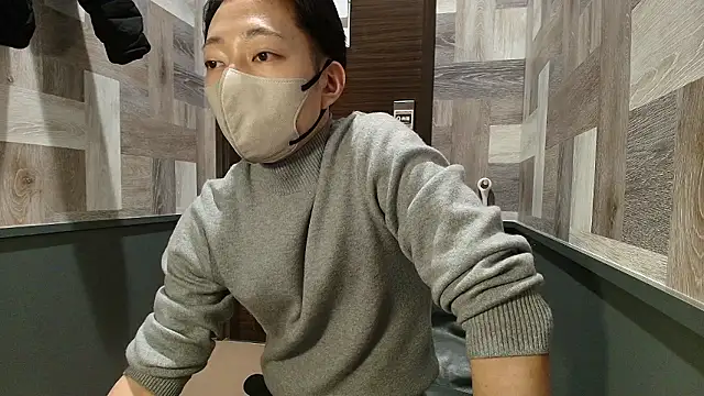 Snapshot of i_am_Hiro chatting on February 6, 2026, 3:44 am i am Hiro online show from February 6, 2026, 3:44 am