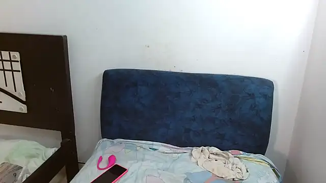 Allyson Mature online show from October 18, 2025, 9:32 am