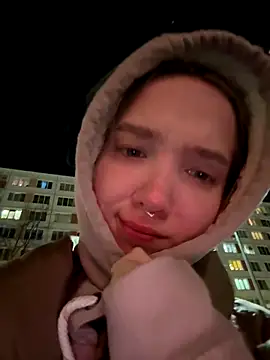 Snapshot of bambi_lu chatting on November 15, 2025, 4:36 pm bambi lu online show from November 15, 2025, 4:36 pm