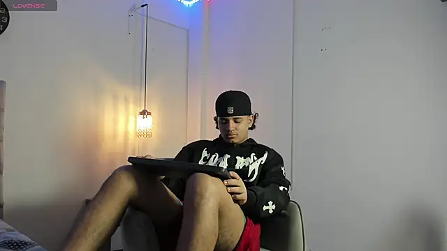 samxx muscle online show from October 30, 2025, 1:56 pm