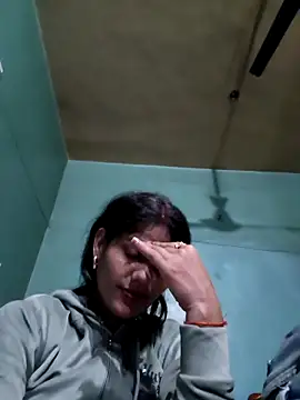 Snapshot of Eshwari_Chopra chatting on December 23, 2025, 12:41 am Eshwari Chopra online show from December 23, 2025, 12:41 am