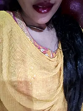 Snapshot of Eshwari_Chopra chatting on February 4, 2026, 7:25 am Eshwari Chopra online show from February 4, 2026, 7:25 am