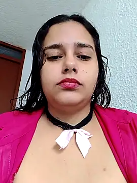 dulcewitch online show from October 21, 2025, 2:07 pm