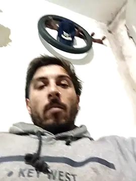 Snapshot of Tiococo420 chatting on October 28, 2025, 3:43 am Tiococo420 online show from October 28, 2025, 3:43 am