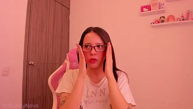 ImBunnyNova online show from May 29, 2026, 3:21 pm