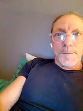 Deddyitalia3p online show from November 20, 2025, 7:57 pm