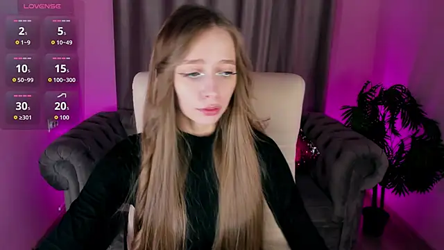 Amy Waynee online show from October 16, 2025, 9:38 pm