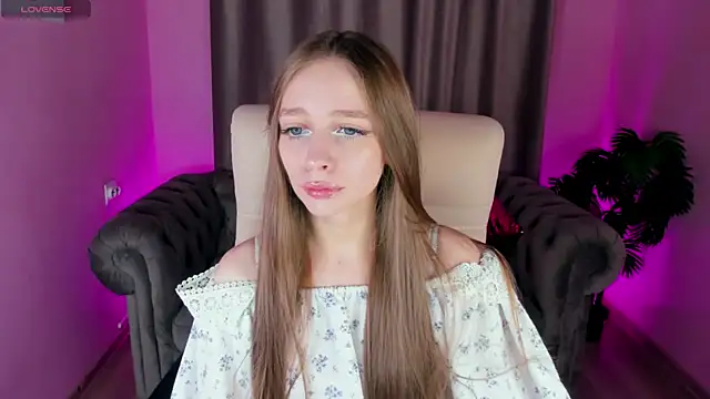 Amy Waynee online show from October 19, 2025, 4:29 pm